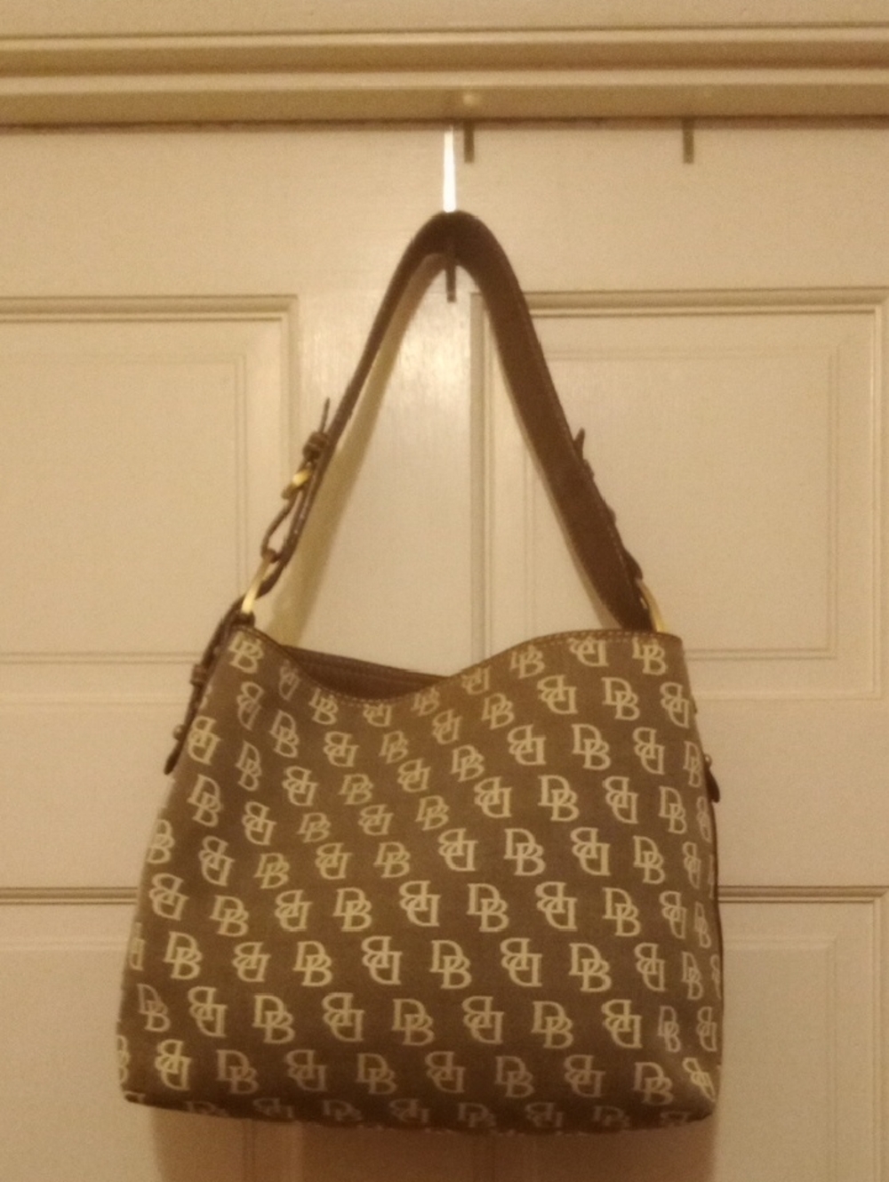 Dooney And Burke Signature Brown Shoulder Bag - Classic Women's Hobo